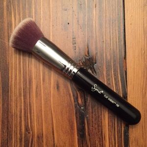 Sigma F80 flat top kabuki face makeup brush